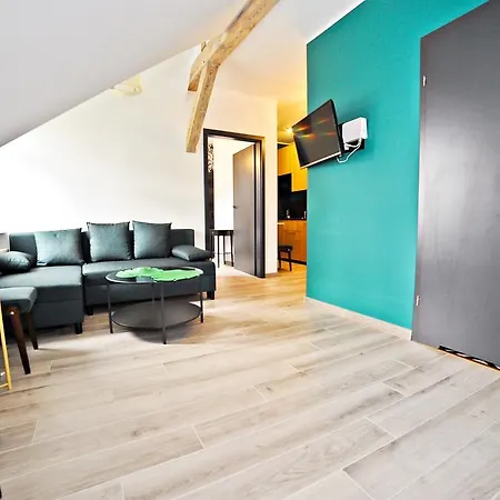 Loft By Grand 公寓 *